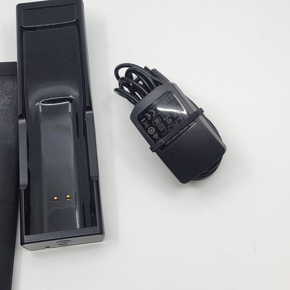 Control4 C4-SRRS Remote Control with docking cradle and charging power supply - Picture 7 of 14